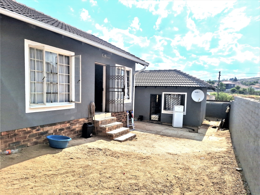 2 Bedroom Property for Sale in Cosmo City Gauteng