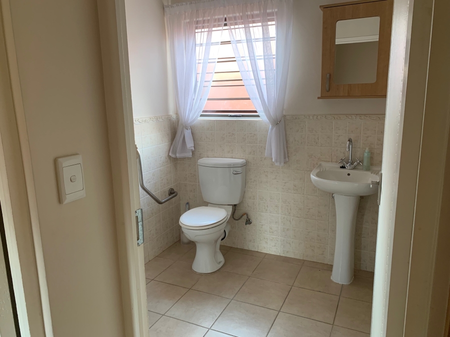 2 Bedroom Property for Sale in Willow Park Manor Gauteng