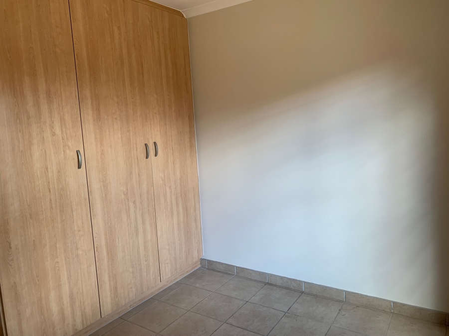 2 Bedroom Property for Sale in Willow Park Manor Gauteng