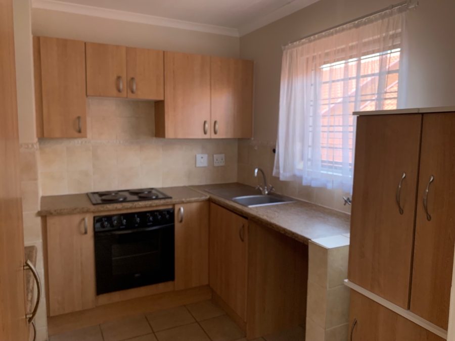 2 Bedroom Property for Sale in Willow Park Manor Gauteng