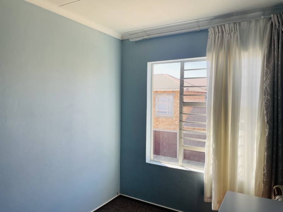 3 Bedroom Property for Sale in Wilgeheuwel Gauteng