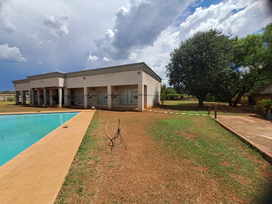 4 Bedroom Property for Sale in Tedderfield A H Gauteng