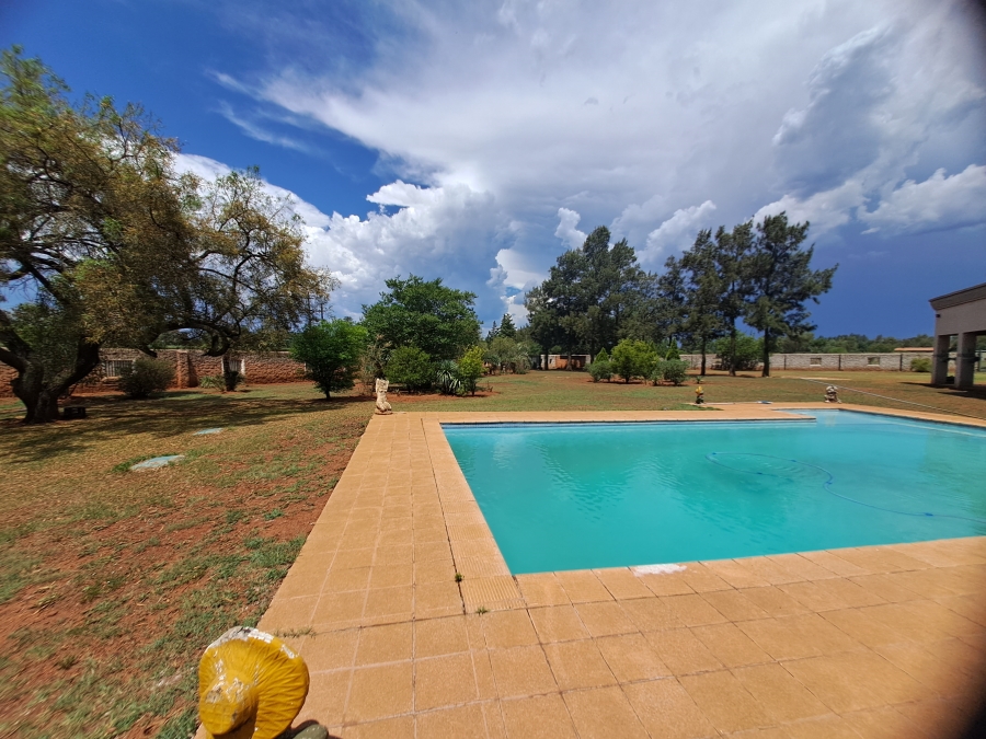 4 Bedroom Property for Sale in Tedderfield A H Gauteng