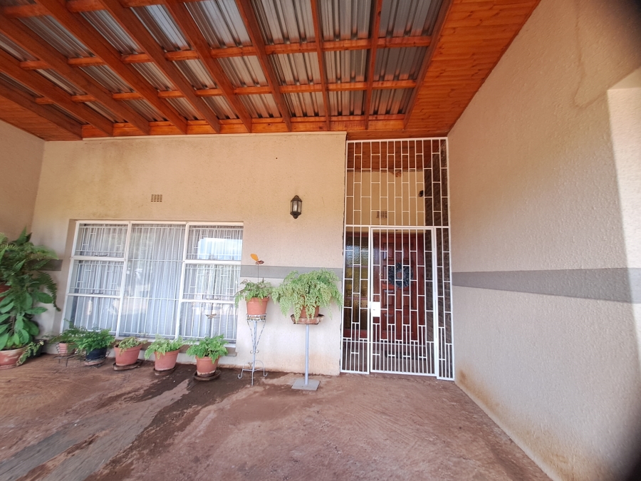 4 Bedroom Property for Sale in Tedderfield A H Gauteng