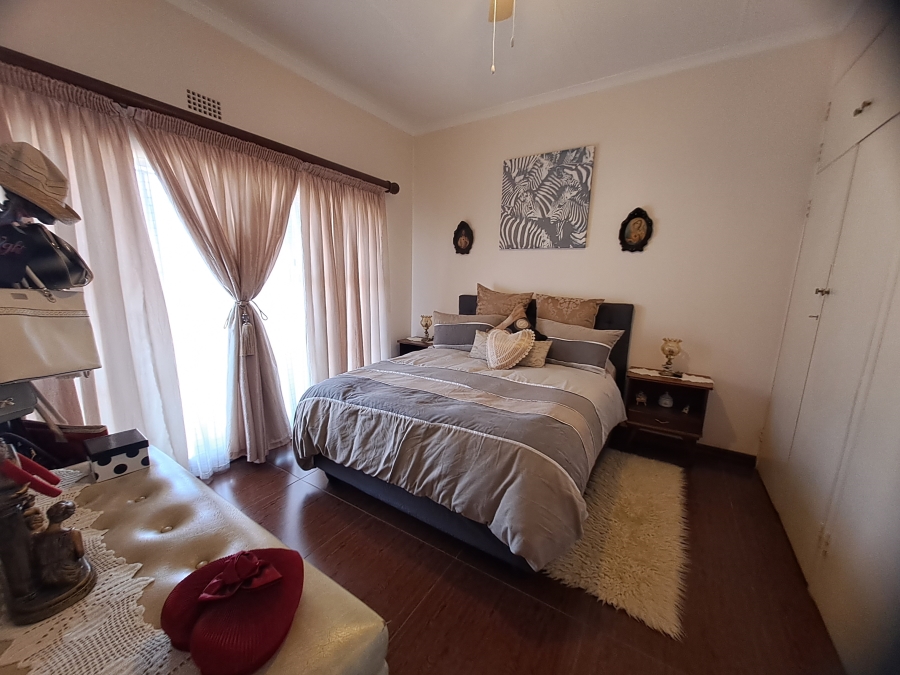 4 Bedroom Property for Sale in Tedderfield A H Gauteng