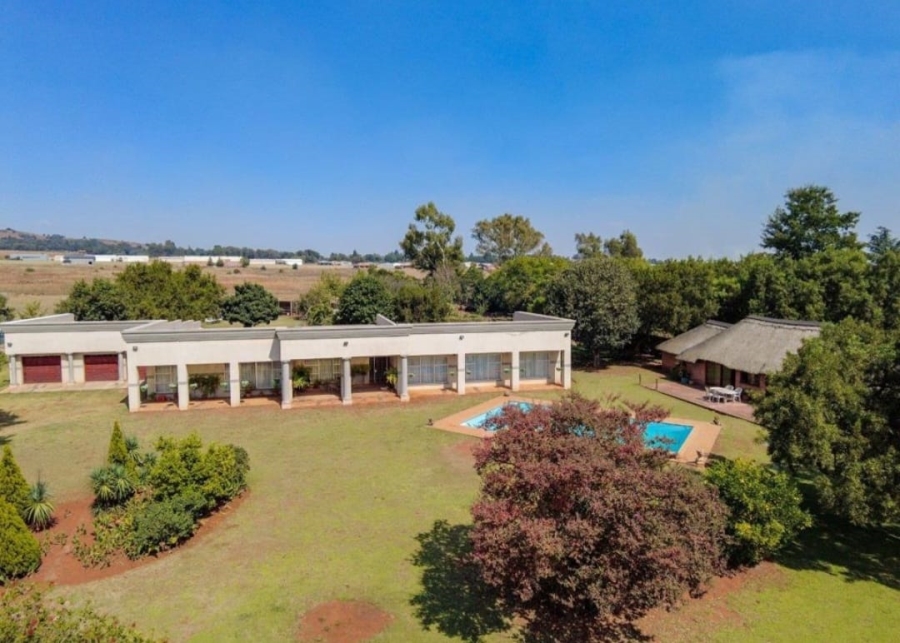 4 Bedroom Property for Sale in Tedderfield A H Gauteng