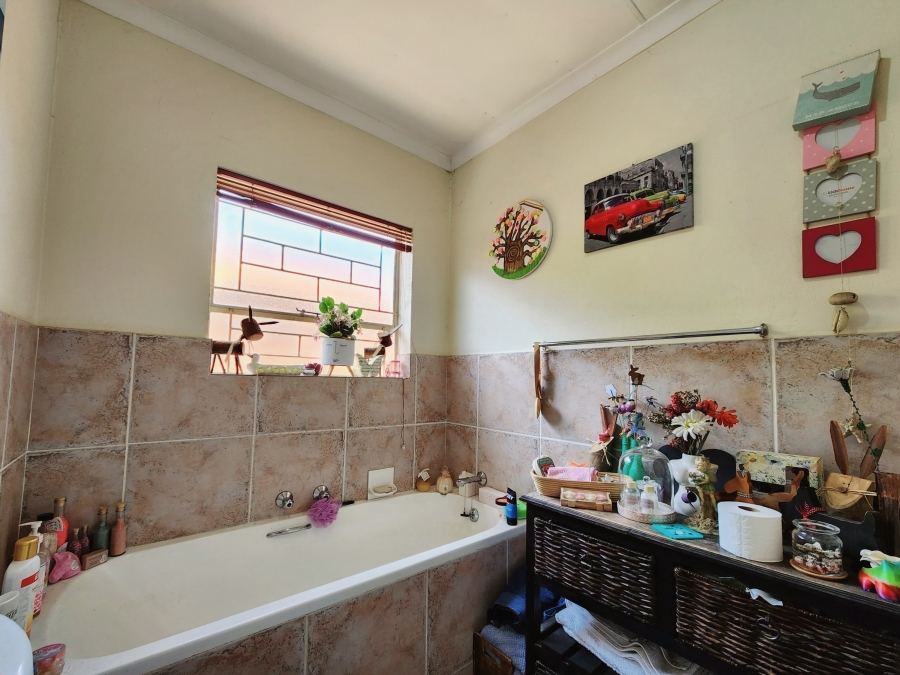 3 Bedroom Property for Sale in Wilgeheuwel Gauteng