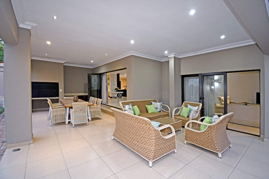 5 Bedroom Property for Sale in Bryanston Gauteng