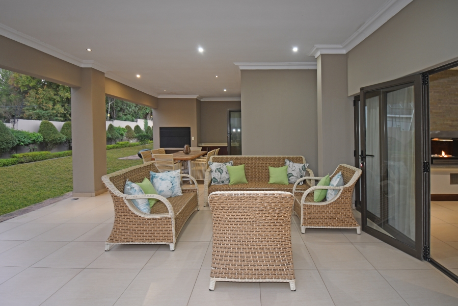 5 Bedroom Property for Sale in Bryanston Gauteng