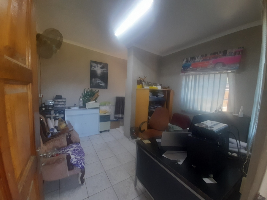 4 Bedroom Property for Sale in South Hills Gauteng