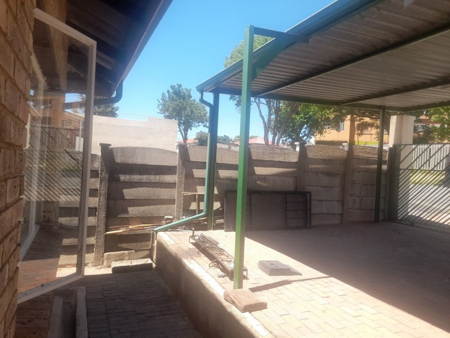 4 Bedroom Property for Sale in South Hills Gauteng