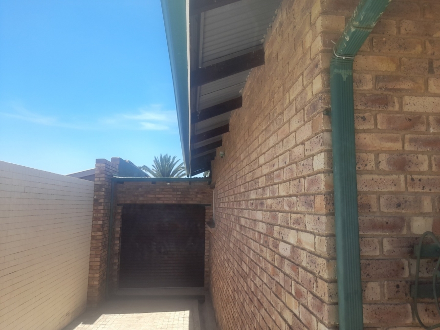 4 Bedroom Property for Sale in South Hills Gauteng