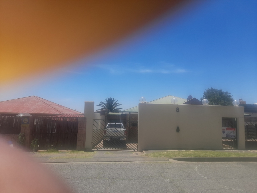 4 Bedroom Property for Sale in South Hills Gauteng