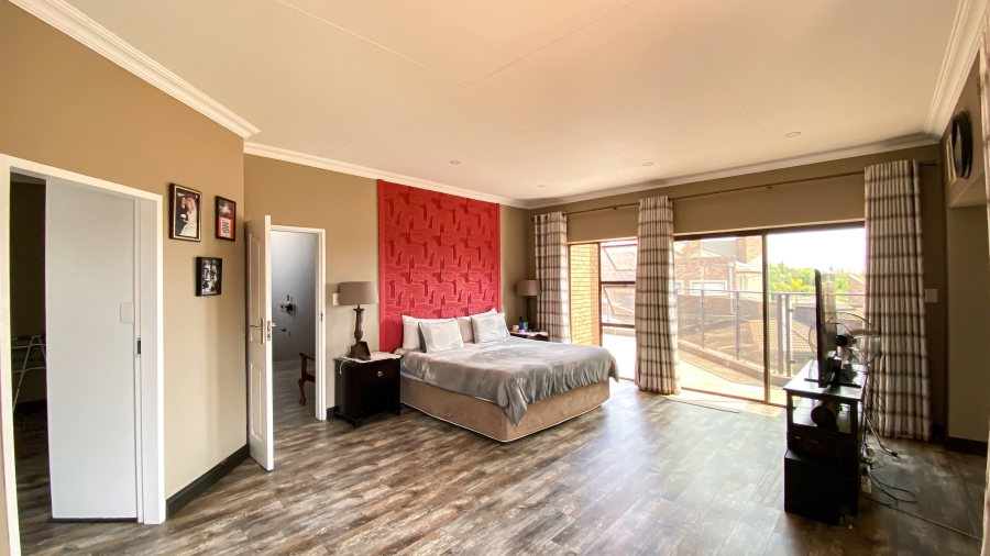 4 Bedroom Property for Sale in Eldoraigne Gauteng