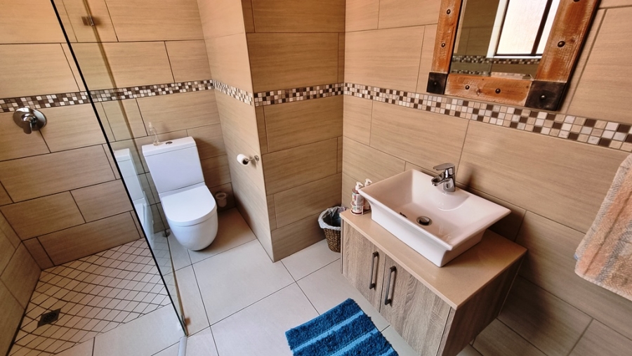 4 Bedroom Property for Sale in Eldoraigne Gauteng