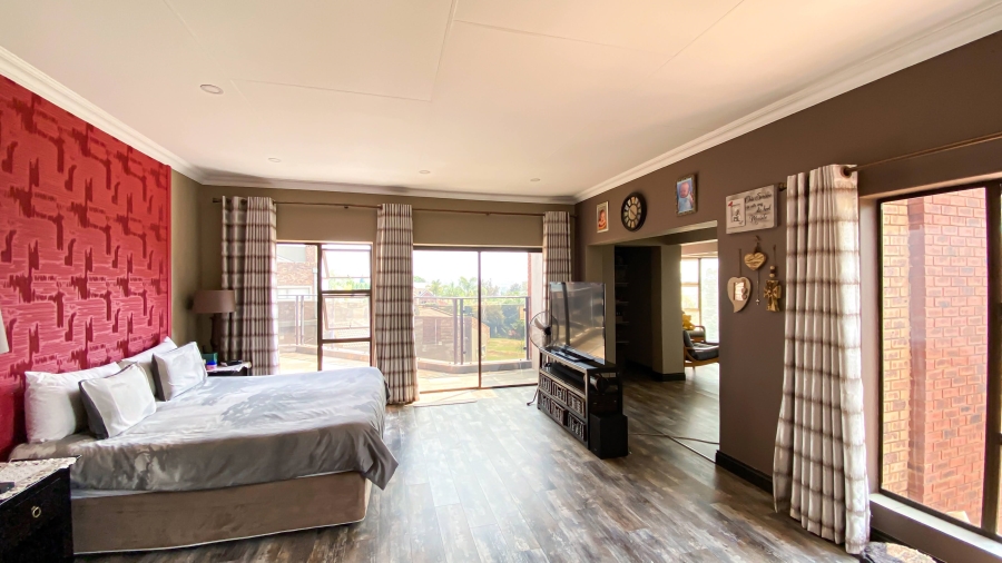 4 Bedroom Property for Sale in Eldoraigne Gauteng