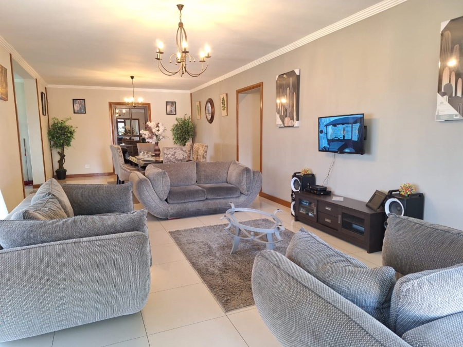 To Let 4 Bedroom Property for Rent in Kensington Gauteng