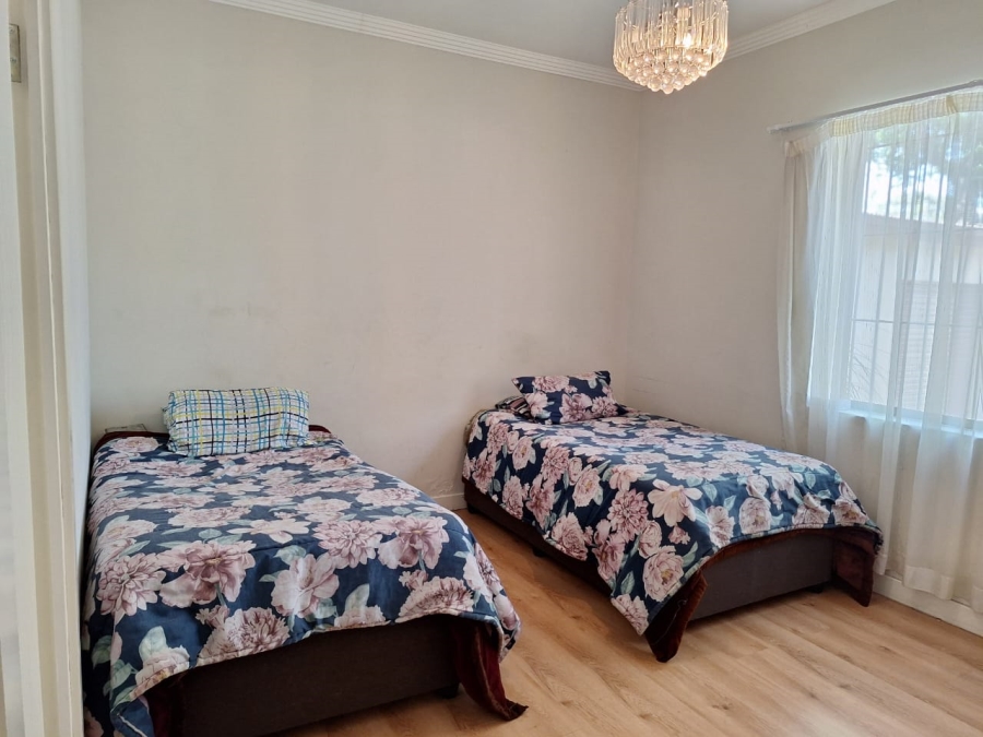 To Let 4 Bedroom Property for Rent in Kensington Gauteng