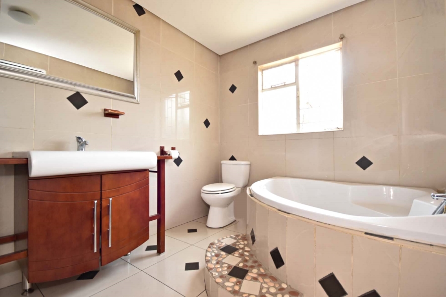 3 Bedroom Property for Sale in Bloubosrand Gauteng