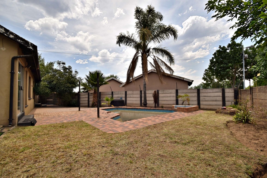 3 Bedroom Property for Sale in Bloubosrand Gauteng