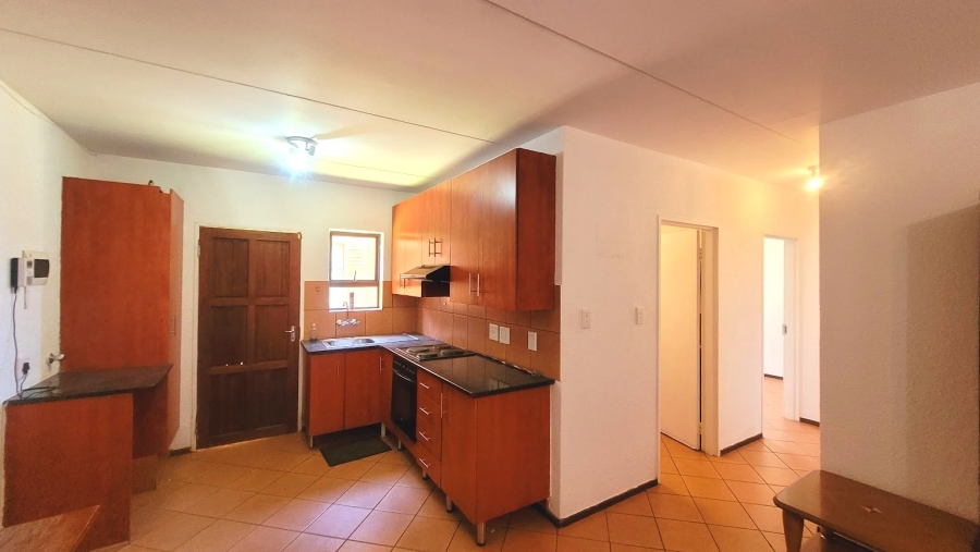 2 Bedroom Property for Sale in Albertsdal Gauteng