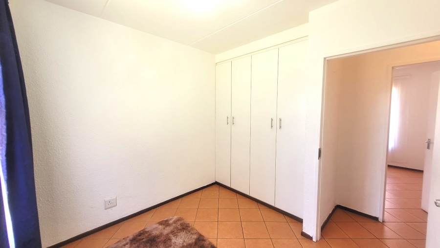 2 Bedroom Property for Sale in Albertsdal Gauteng