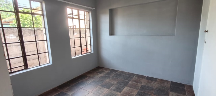 To Let 2 Bedroom Property for Rent in Three Rivers Gauteng