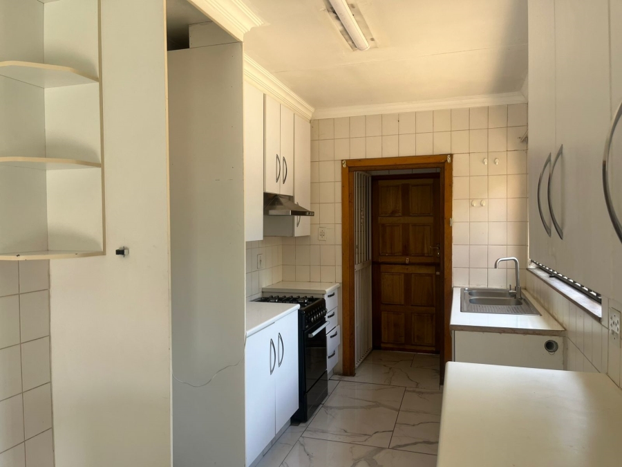 To Let 3 Bedroom Property for Rent in Buccleuch Gauteng