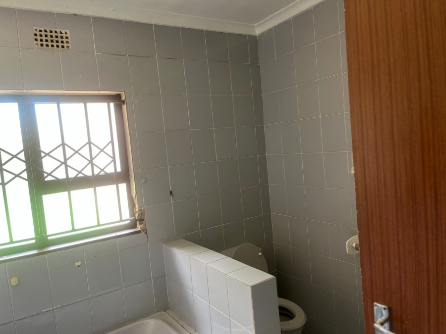 To Let 3 Bedroom Property for Rent in Buccleuch Gauteng