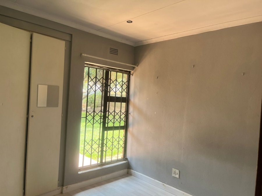 To Let 3 Bedroom Property for Rent in Buccleuch Gauteng