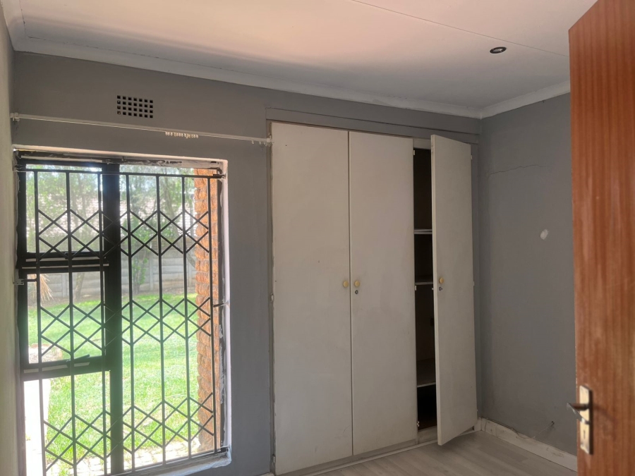 To Let 3 Bedroom Property for Rent in Buccleuch Gauteng