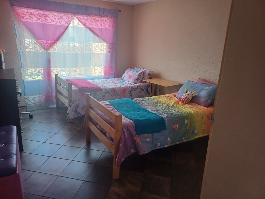 To Let 2 Bedroom Property for Rent in Ferndale Gauteng