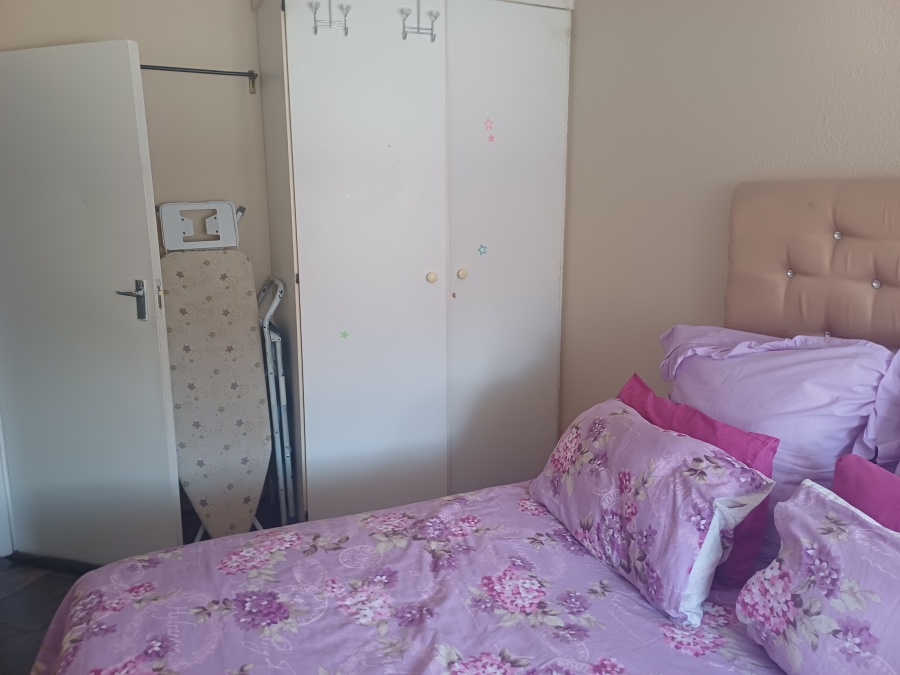 To Let 2 Bedroom Property for Rent in Ferndale Gauteng