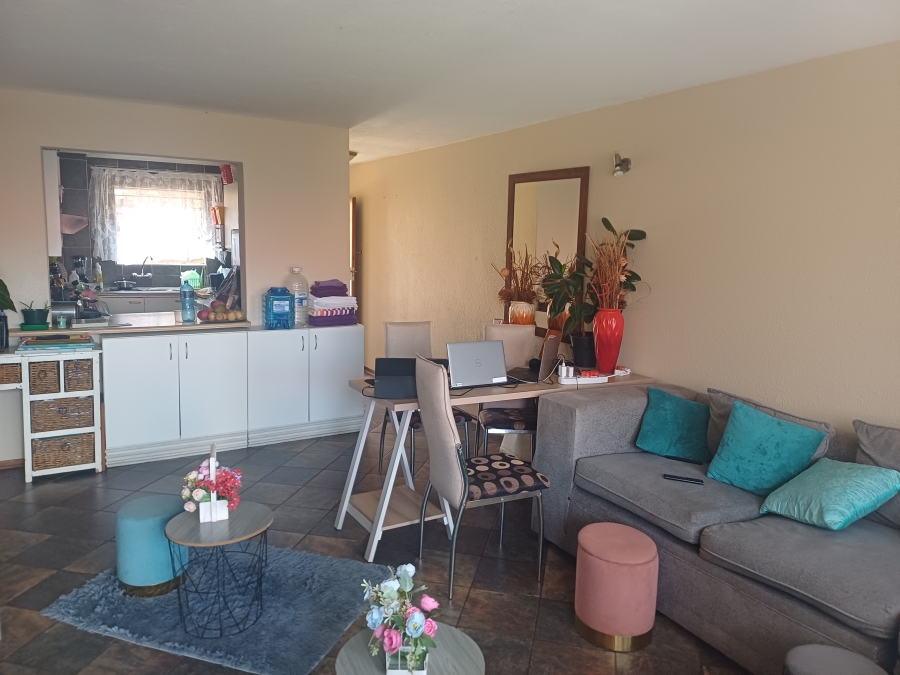 To Let 2 Bedroom Property for Rent in Ferndale Gauteng