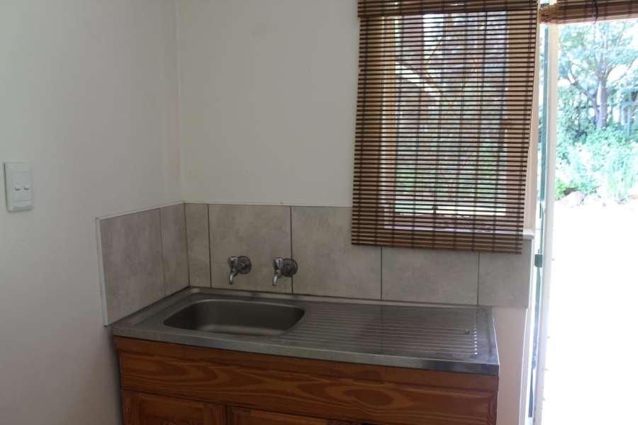 To Let 1 Bedroom Property for Rent in Blackheath Gauteng