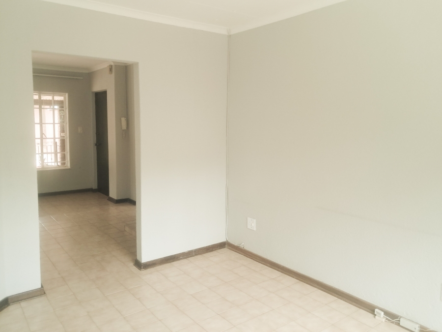 To Let 3 Bedroom Property for Rent in Olivedale Gauteng