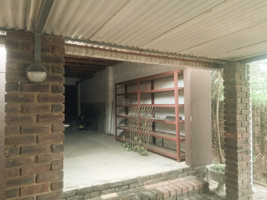 To Let 3 Bedroom Property for Rent in Olivedale Gauteng