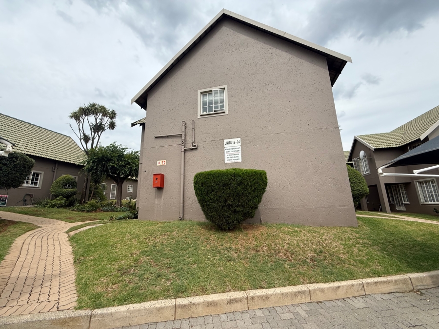 2 Bedroom Property for Sale in Bassonia Gauteng