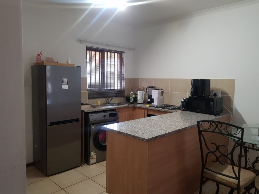 2 Bedroom Property for Sale in Rosslyn Gauteng