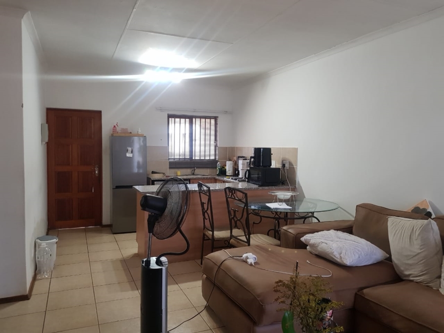 2 Bedroom Property for Sale in Rosslyn Gauteng