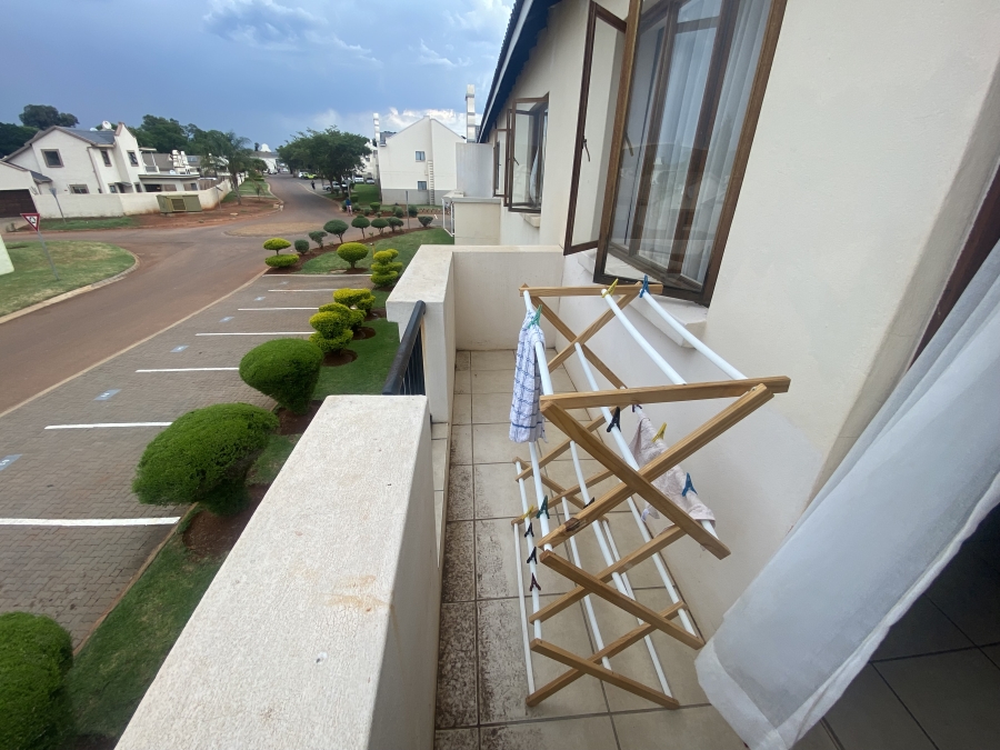 2 Bedroom Property for Sale in Rosslyn Gauteng