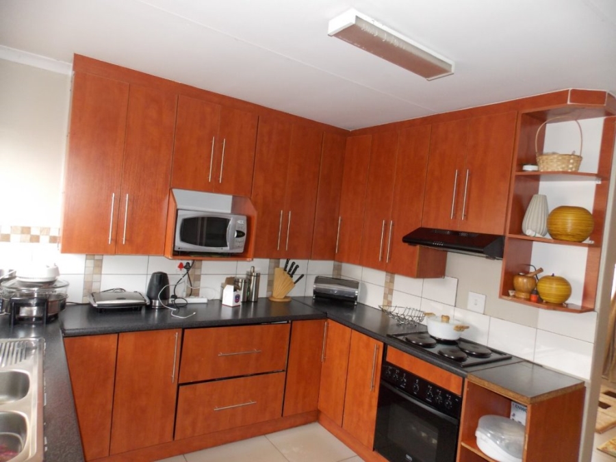 3 Bedroom Property for Sale in The Orchards Gauteng