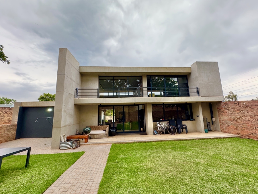 9 Bedroom Property for Sale in Olympus AH Gauteng