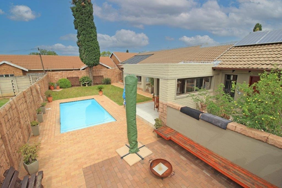 3 Bedroom Property for Sale in Marais Steyn Park Gauteng