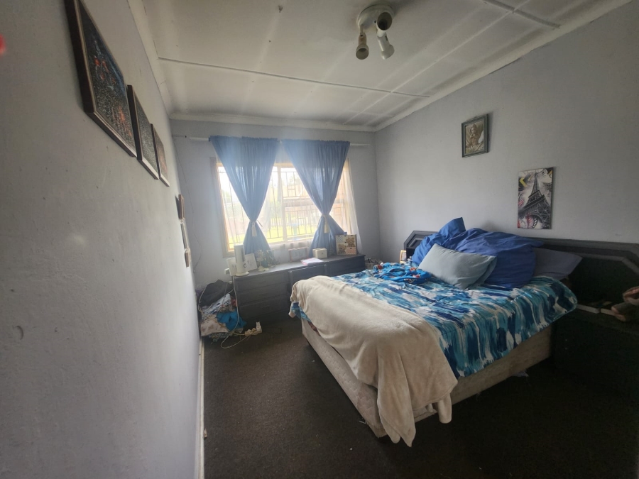 4 Bedroom Property for Sale in Strubenvale Gauteng