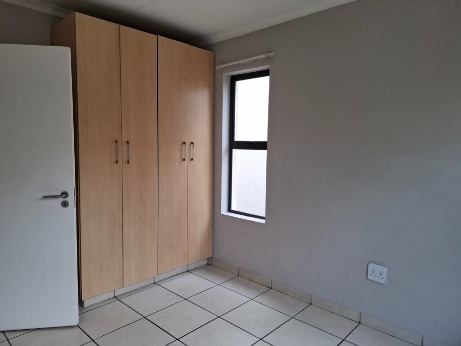 2 Bedroom Property for Sale in The Stewards Gauteng