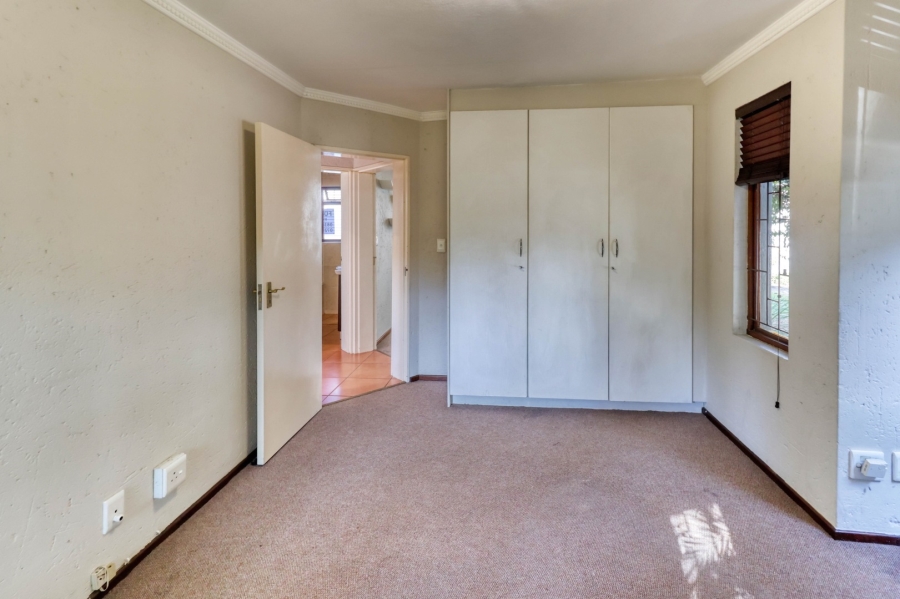 2 Bedroom Property for Sale in Lonehill Gauteng