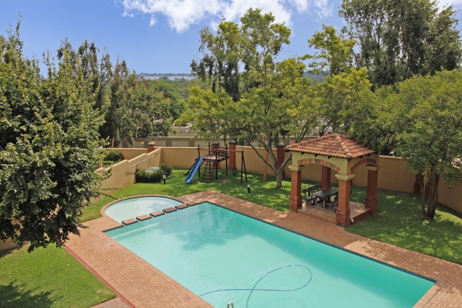 2 Bedroom Property for Sale in Douglasdale Gauteng