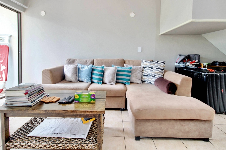 2 Bedroom Property for Sale in Magaliessig Gauteng