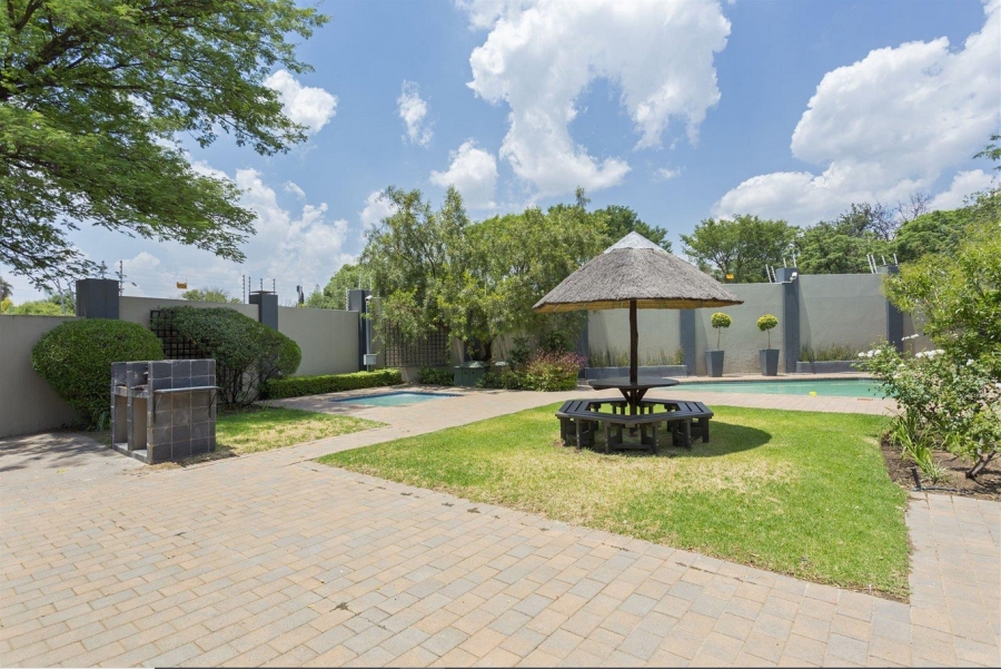 2 Bedroom Property for Sale in Magaliessig Gauteng